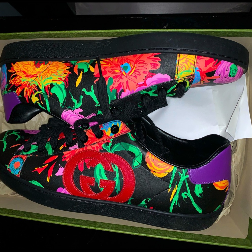 Gucci sneakers size 9